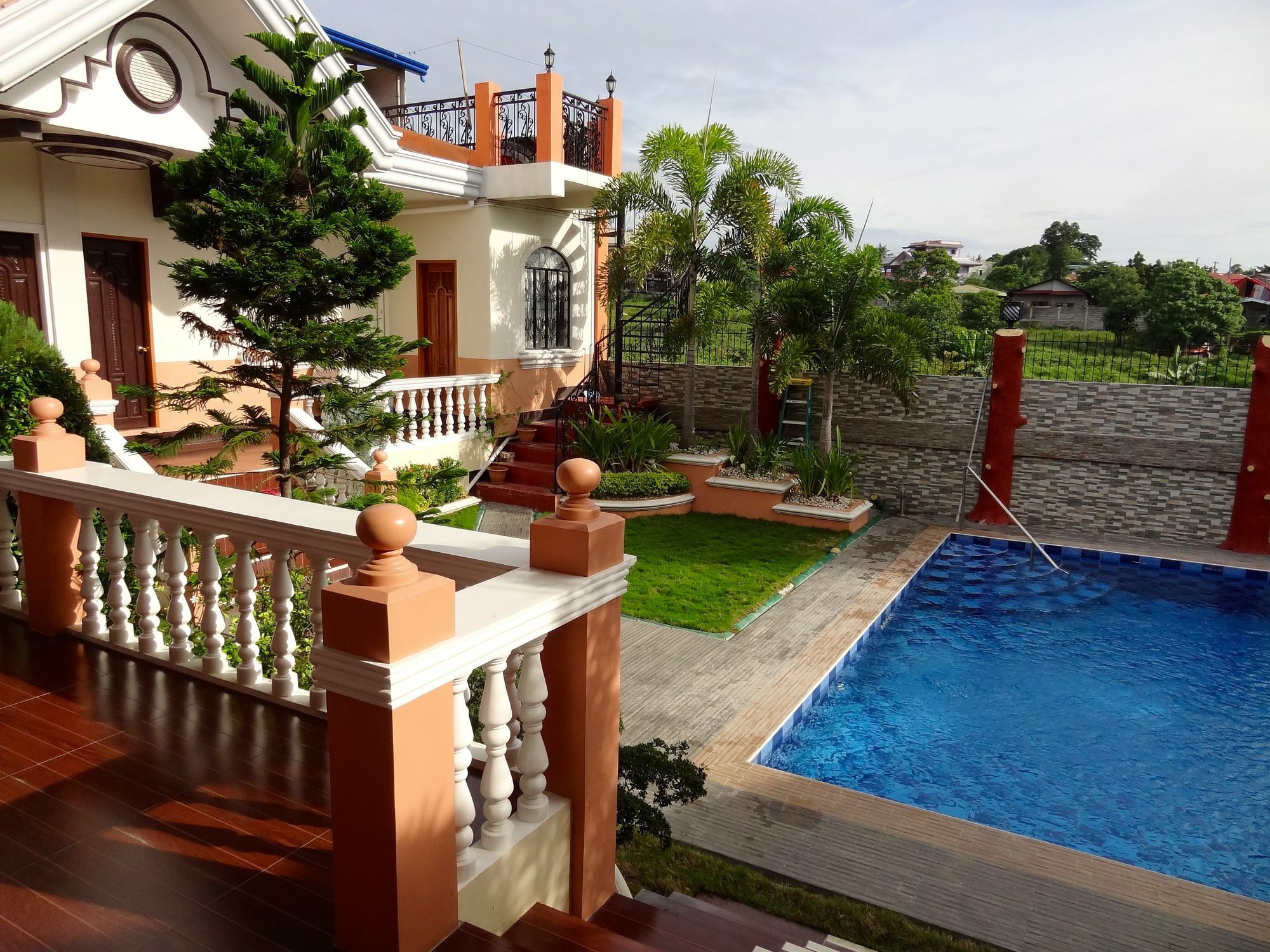The Executive Villa Inn & Suites Davao City Exterior foto